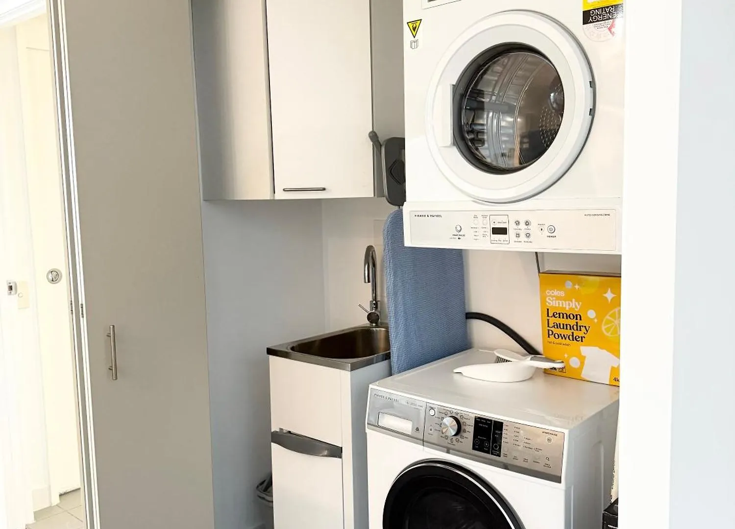 Spacious Newly Renovated 3-Bedroom Apartment Opposite Westfield Chermside Brisbane 0*,