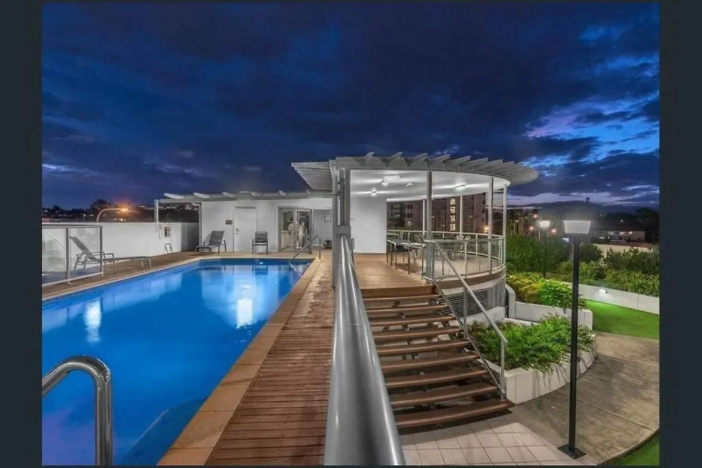 Spacious Newly Renovated 3-Bedroom Apartment Opposite Westfield Chermside Brisbane